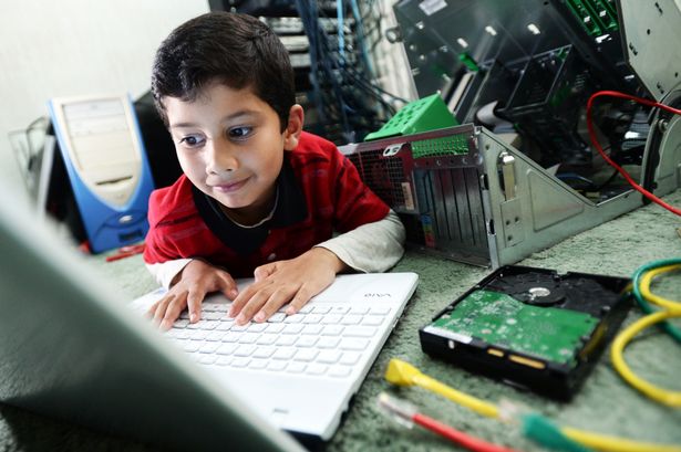 Five-Year-Old Ayan Qureshi Becomes the youngest Microsoft Certified Professional in the World - Doorsanchar