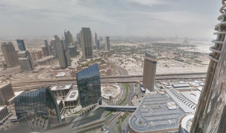 Let's enjoy stunning view from 'Burj Khalifa'